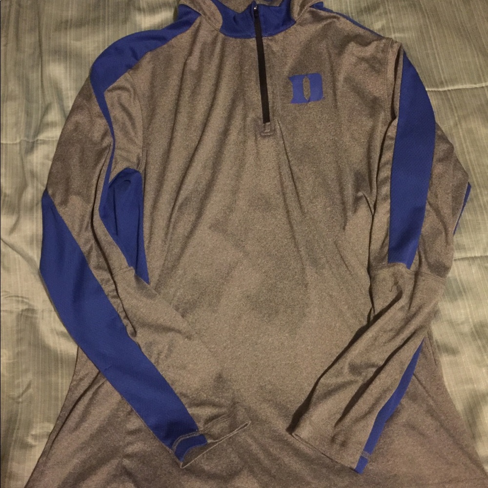 Men’s Duke Blue Devils pullover size XL